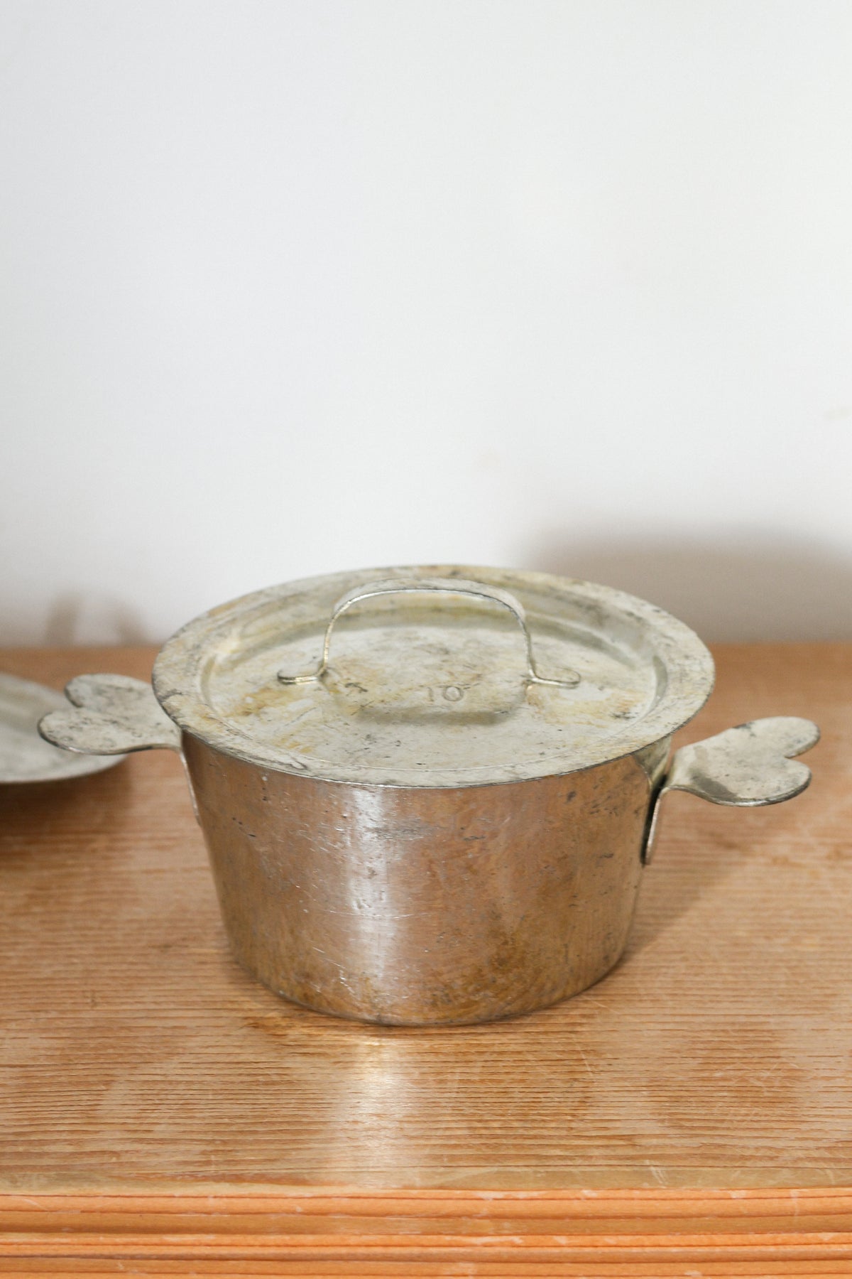 Goldenwood Candle | French Charlotte Mold | 10 oz